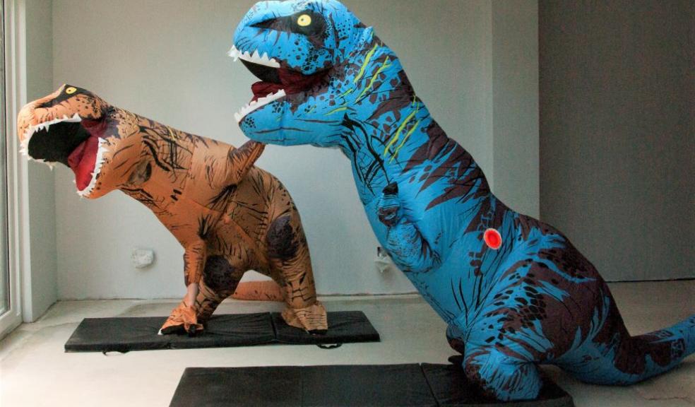 Dino yoga Dino yoga