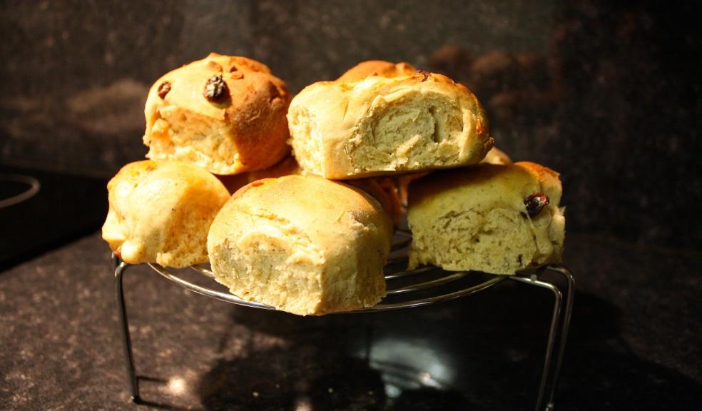 Hot cross buns Hot cross buns